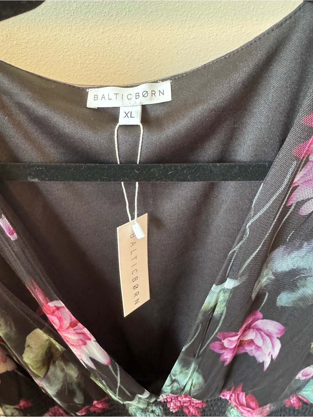 Brand New Baltic Born Women’s Maxi floral dress with mesh sleeves size XL - Picture 3 of 12